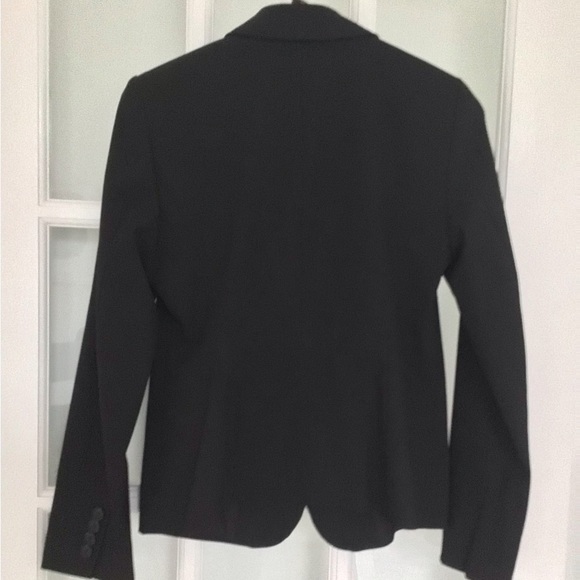 5/$20 Ann Taylor size 2P tailored 2-button blazer, lined. black. Worn once. - Picture 2 of 8